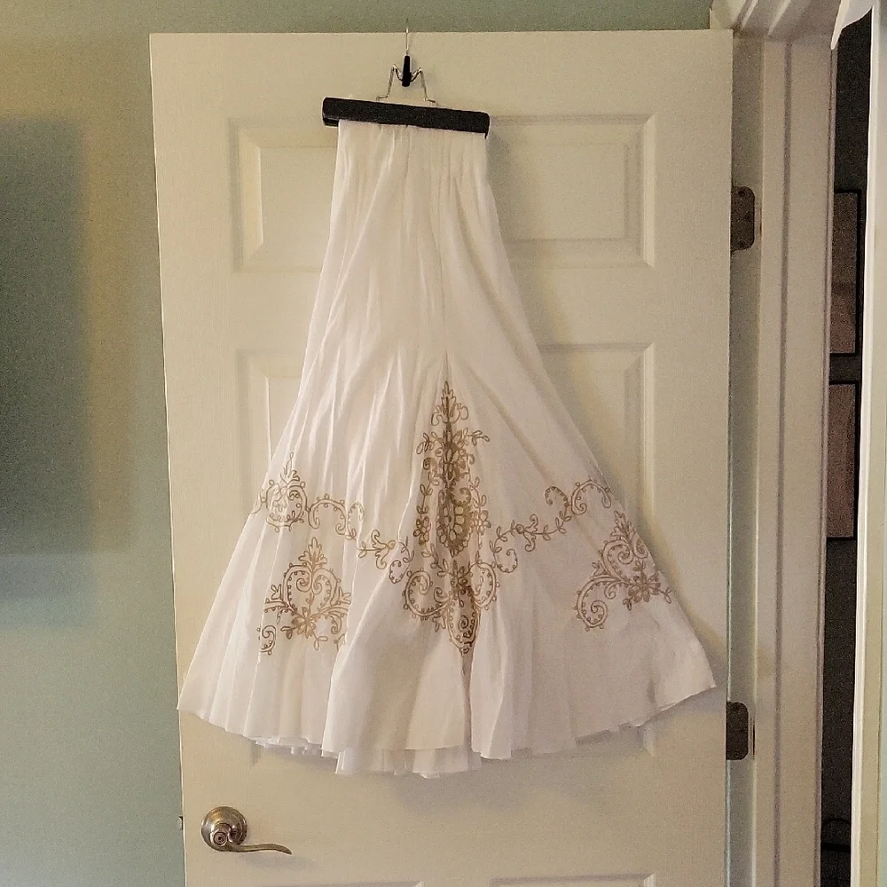 White Tan Fit and Flare Maxi Skirt - Picture 1 of 4